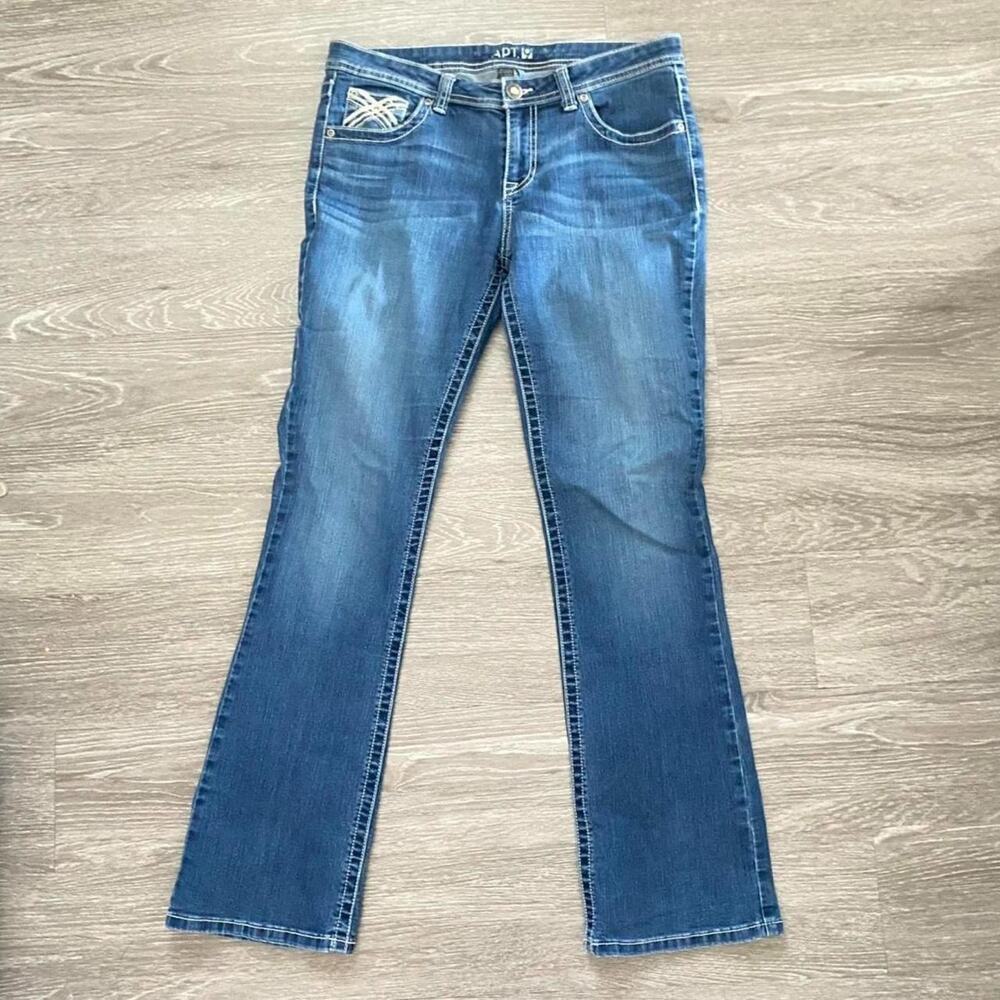 Y2k apt 9 rhinestone detail jeans